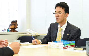 小山晃 弁護士1